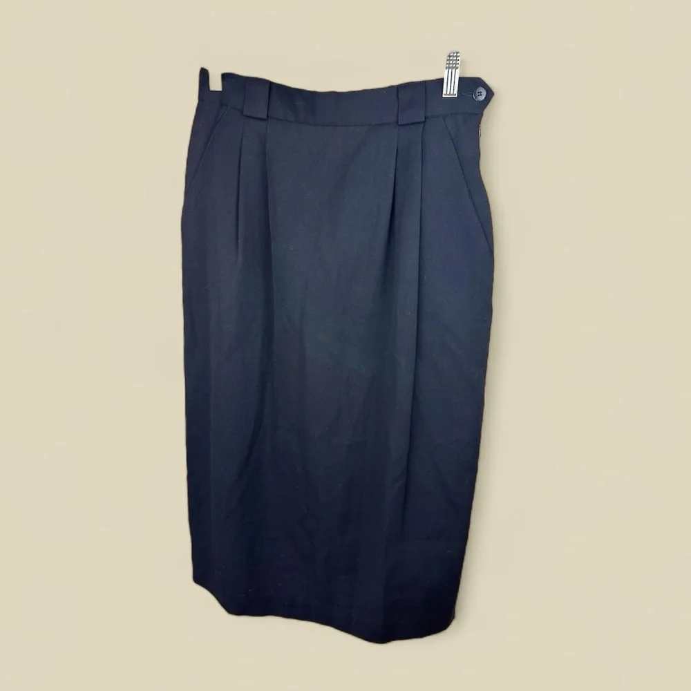 Liz Claiborne vintage black wool Aline‎ midi skirt side zipper lined, pocket